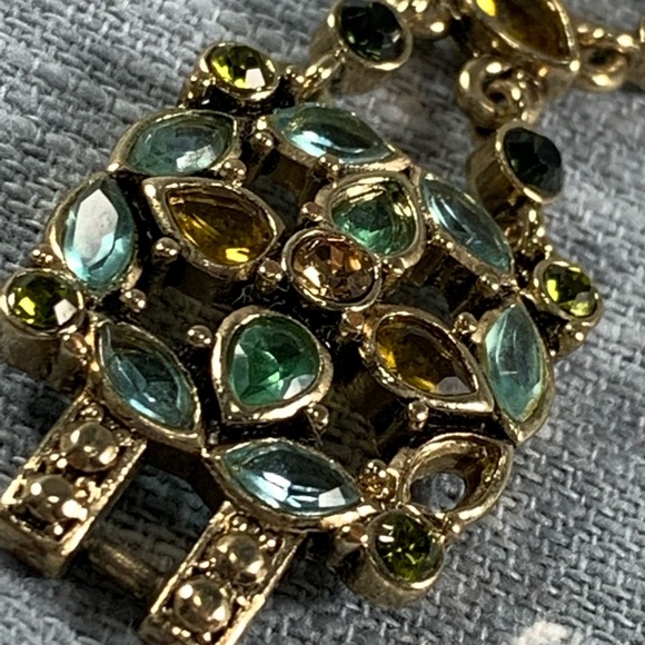 Monet bracelet gold tone, multi color faceted stones (1 missing) - Picture 11 of 15